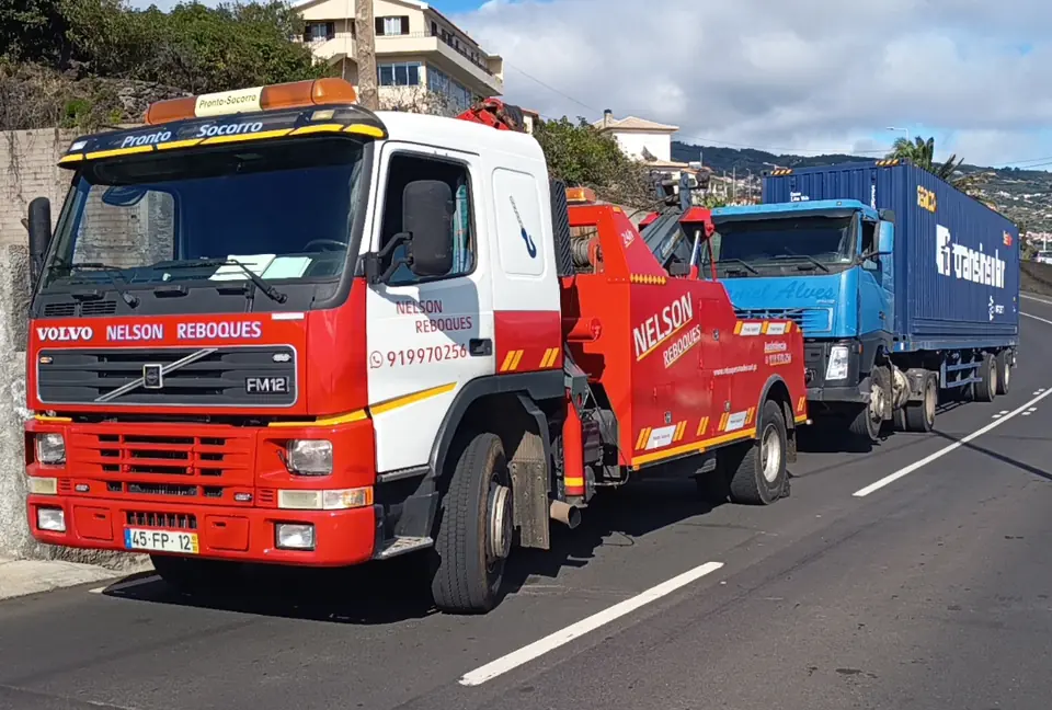 Reboque de pesados – foto 1